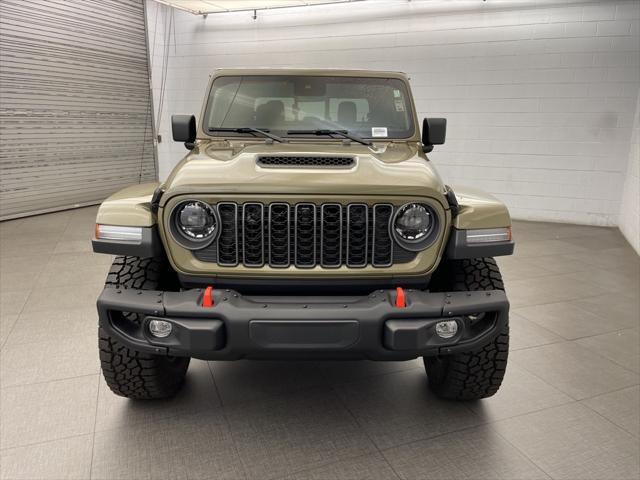 new 2025 Jeep Gladiator car, priced at $52,178