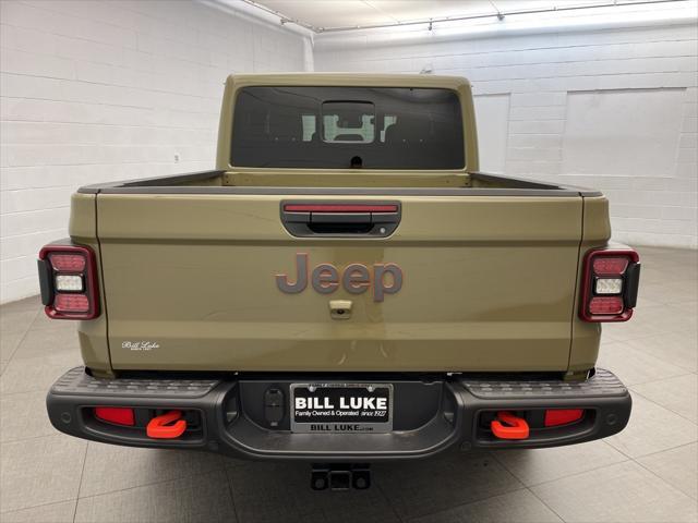 new 2025 Jeep Gladiator car, priced at $52,178