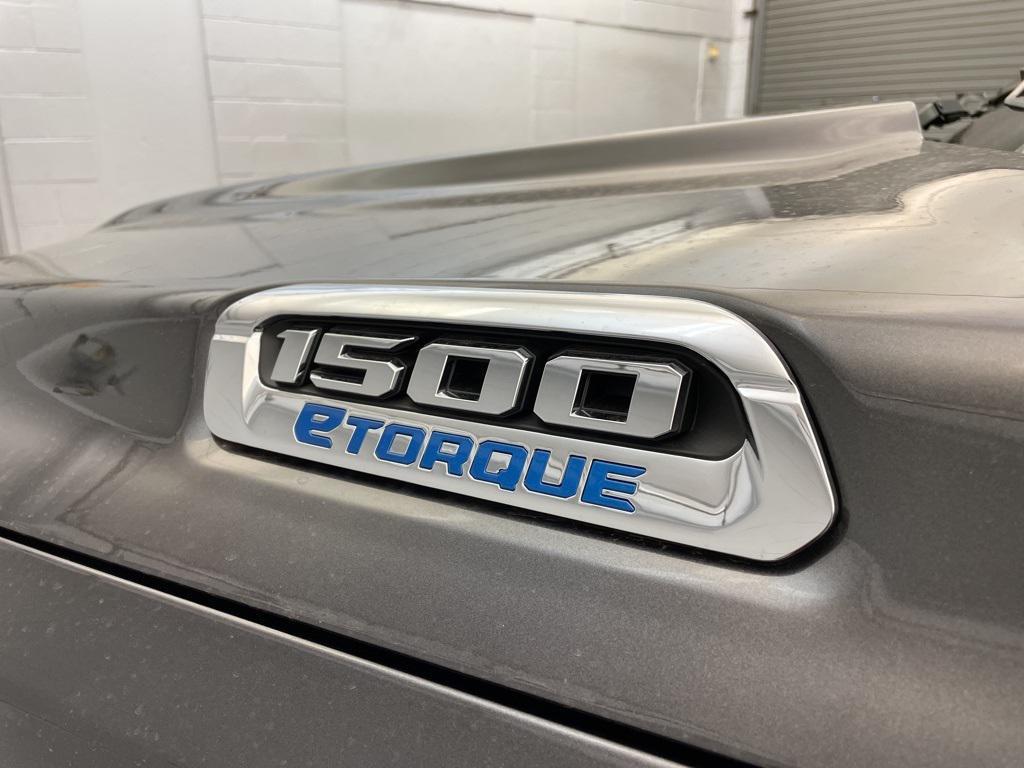 new 2025 Ram 1500 car, priced at $42,224