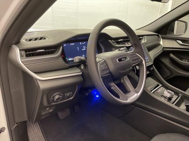 new 2025 Jeep Grand Cherokee car, priced at $34,112