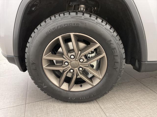 used 2016 Jeep Grand Cherokee car, priced at $15,673