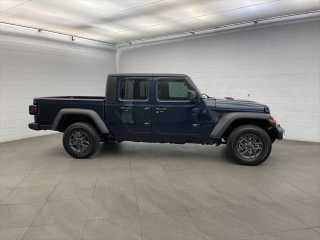 new 2025 Jeep Gladiator car, priced at $39,031