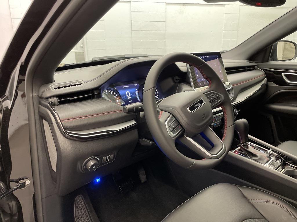 new 2025 Jeep Compass car, priced at $29,225