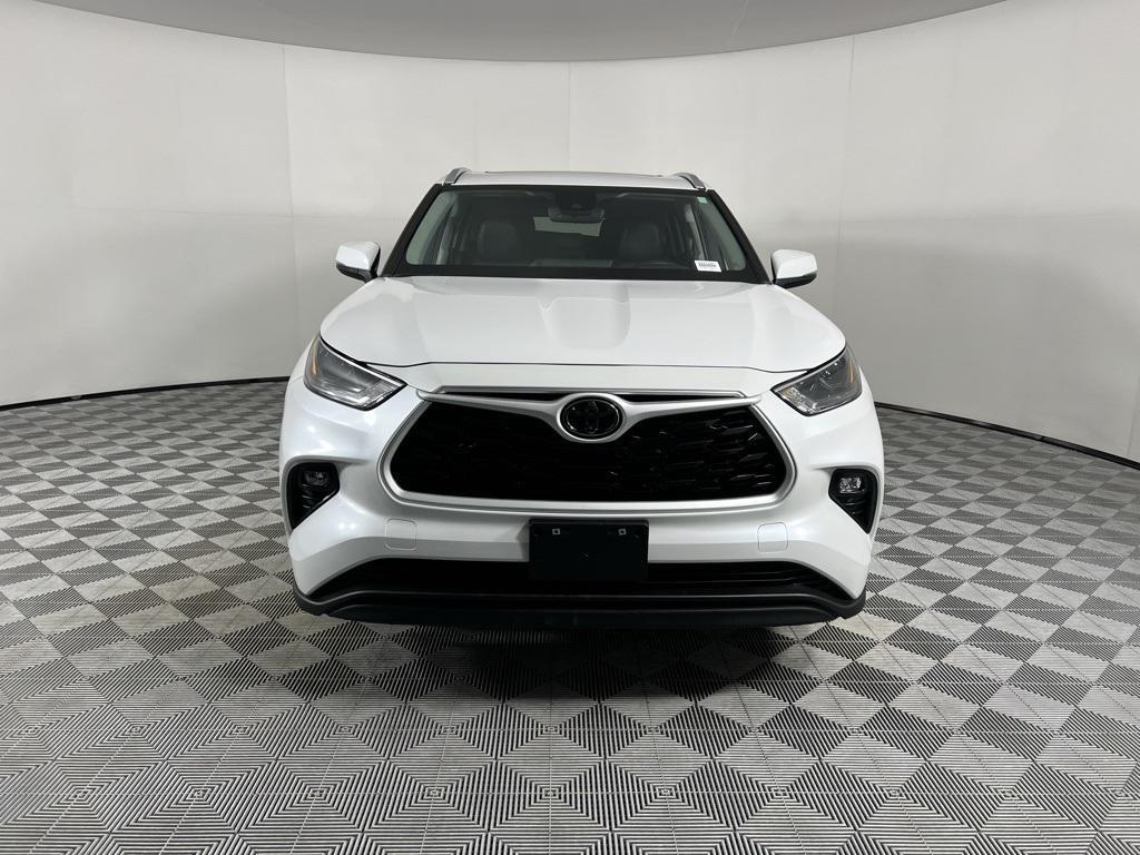 used 2024 Toyota Highlander car, priced at $37,973