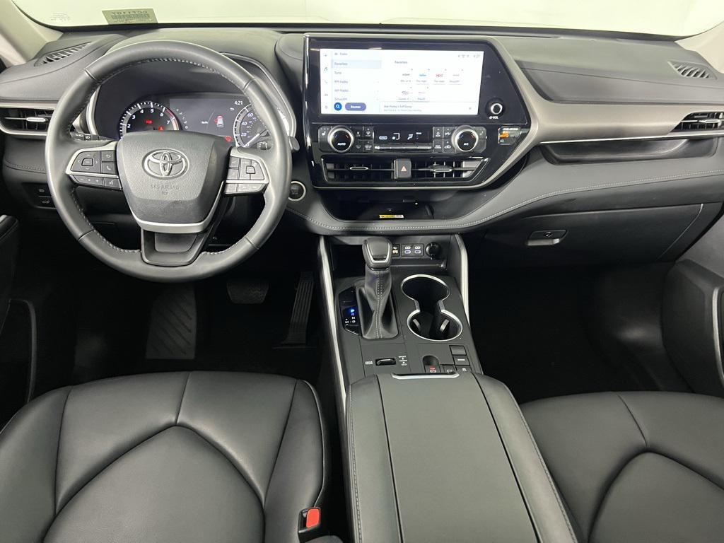 used 2024 Toyota Highlander car, priced at $37,973
