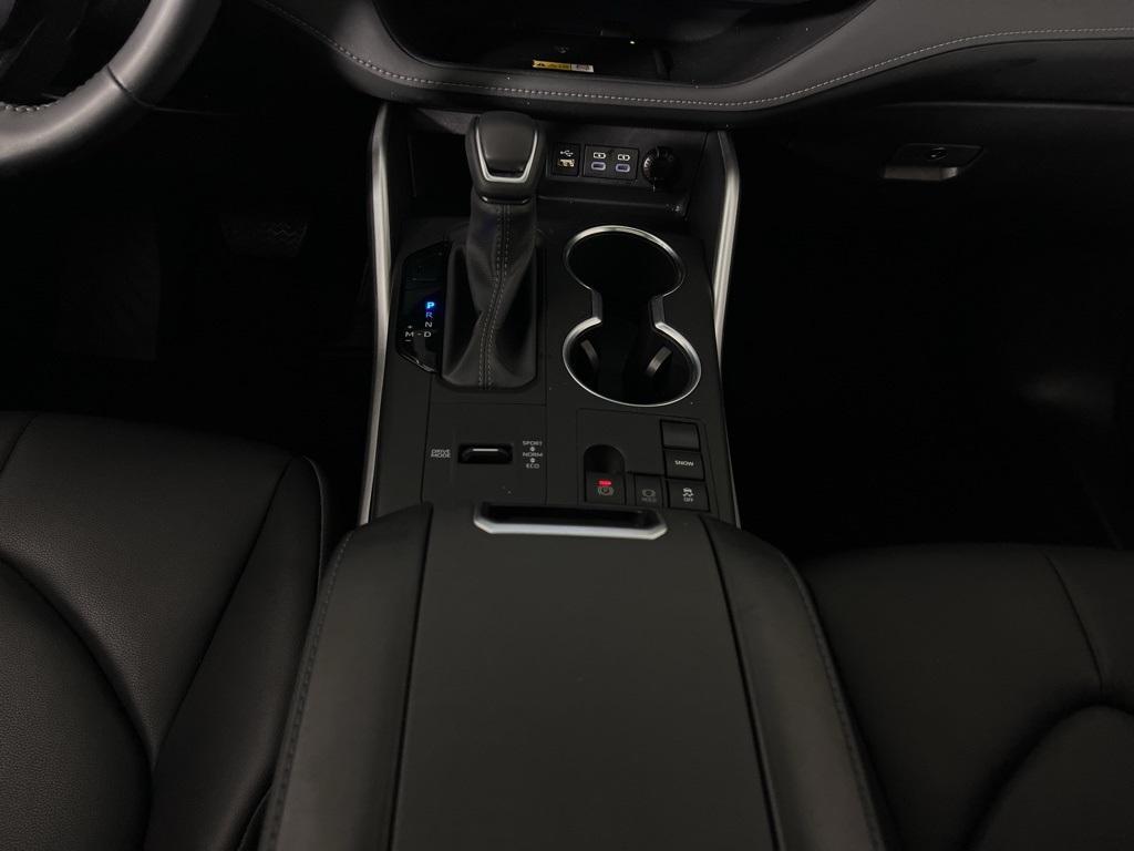 used 2024 Toyota Highlander car, priced at $37,973