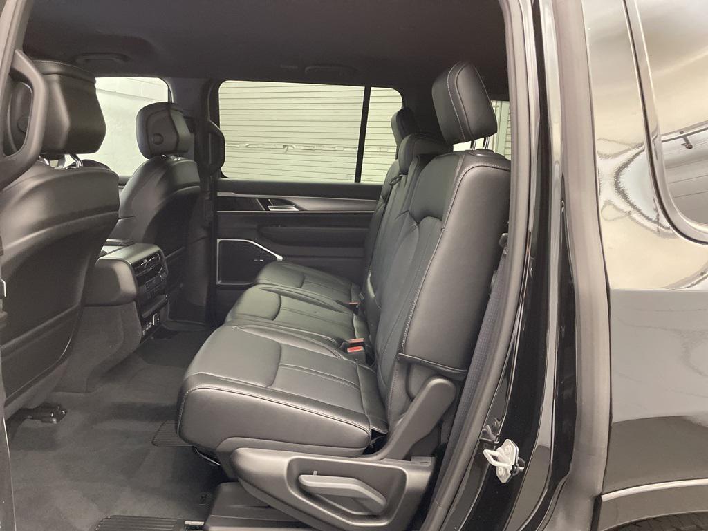 new 2025 Jeep Wagoneer car, priced at $62,217