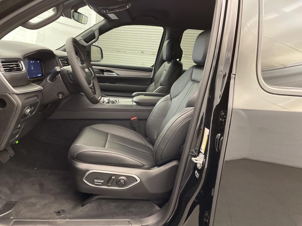 new 2025 Jeep Wagoneer car, priced at $62,217