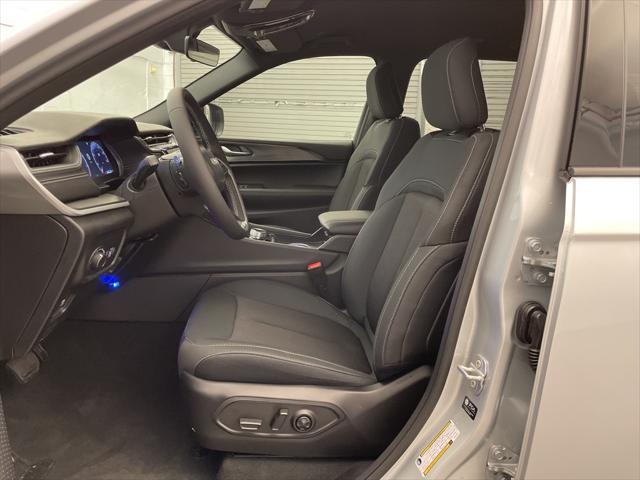 new 2025 Jeep Grand Cherokee L car, priced at $36,529