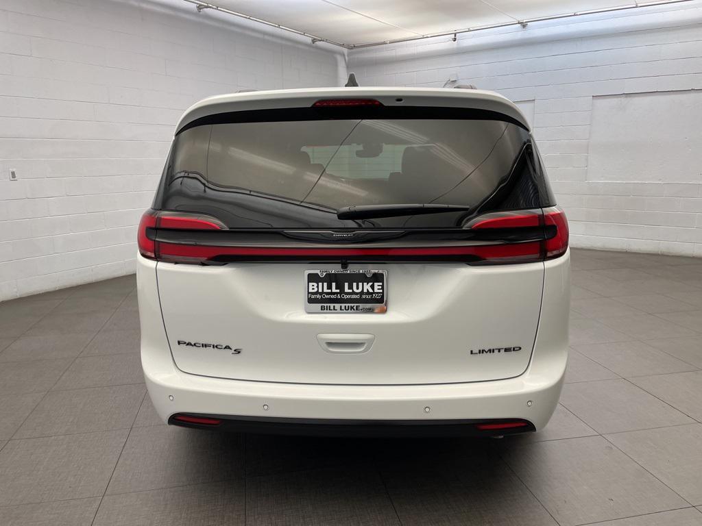 new 2026 Chrysler Pacifica car, priced at $46,779