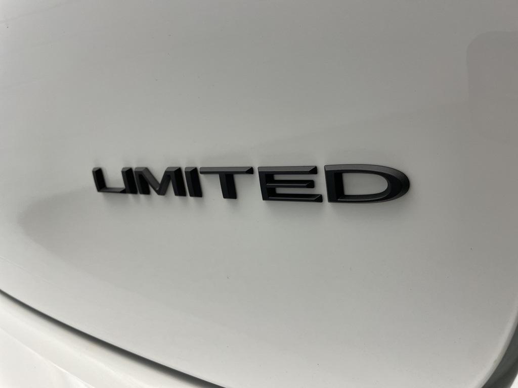 new 2026 Chrysler Pacifica car, priced at $46,779