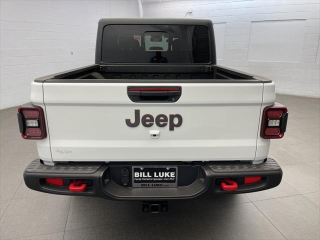 new 2024 Jeep Gladiator car, priced at $55,530