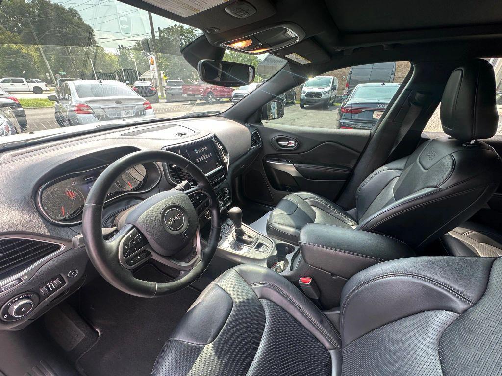 used 2019 Jeep Cherokee car, priced at $16,495