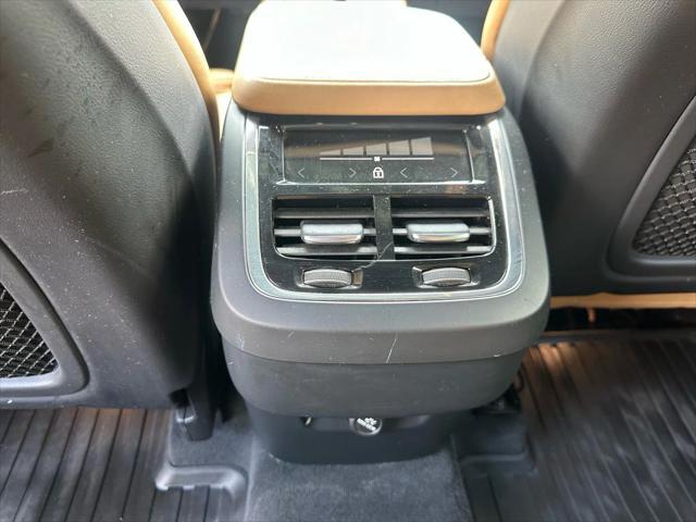 used 2018 Volvo XC90 car, priced at $18,495