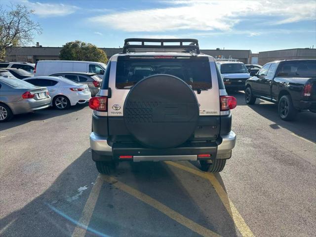 used 2007 Toyota FJ Cruiser car, priced at $14,995