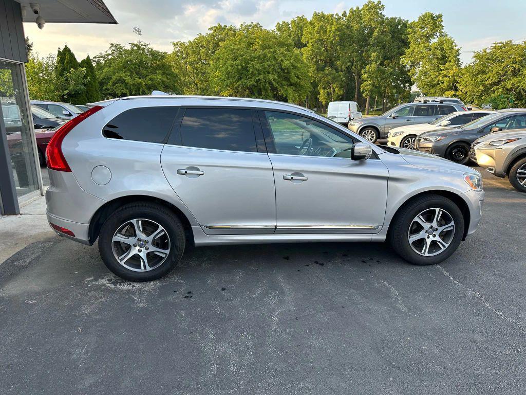 used 2014 Volvo XC60 car, priced at $9,495