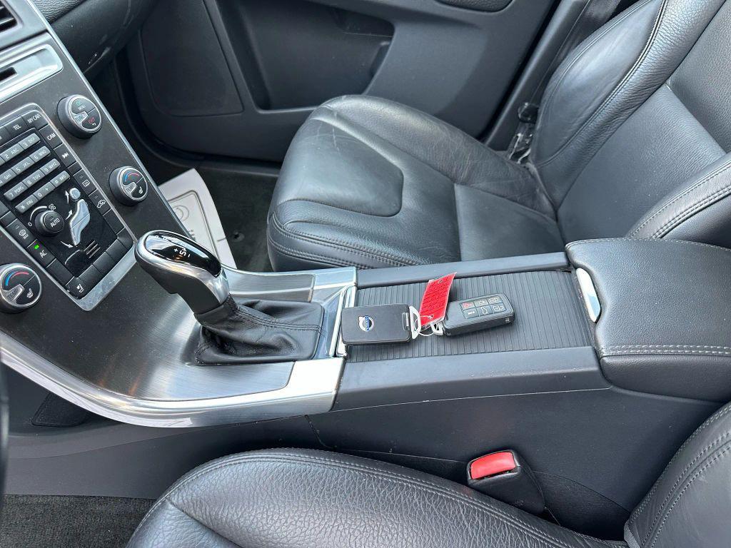used 2014 Volvo XC60 car, priced at $9,495