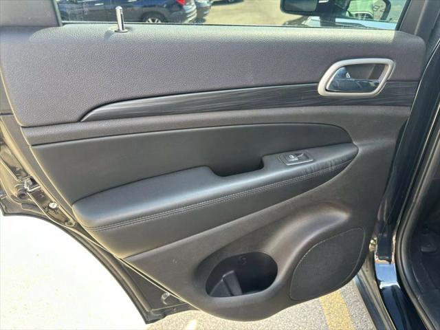 used 2020 Jeep Grand Cherokee car, priced at $18,495
