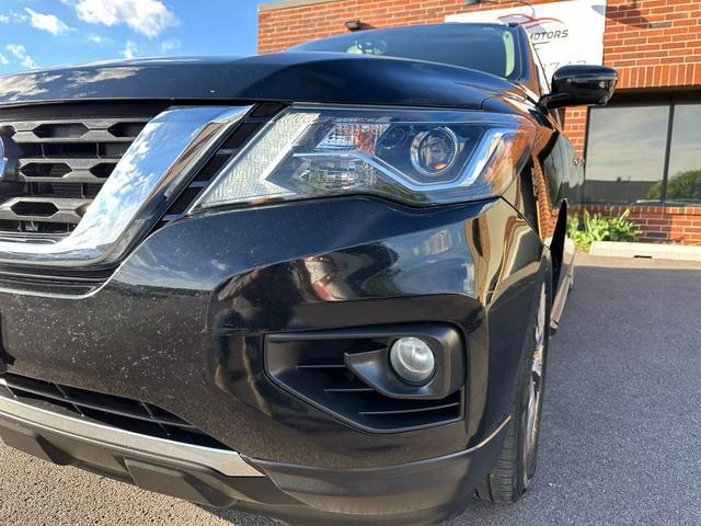 used 2020 Nissan Pathfinder car, priced at $15,495