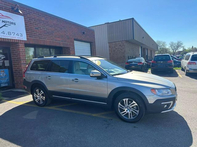 used 2015 Volvo XC70 car, priced at $13,495