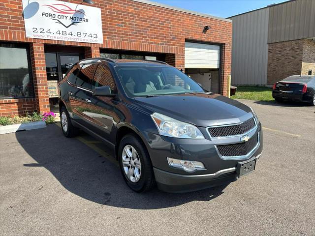 used 2010 Chevrolet Traverse car, priced at $5,995