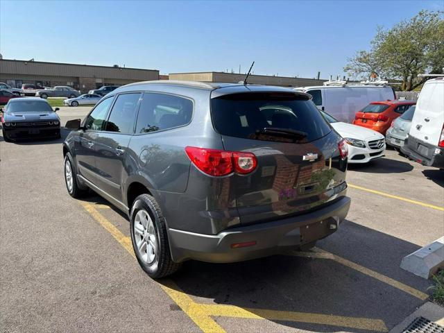 used 2010 Chevrolet Traverse car, priced at $5,995