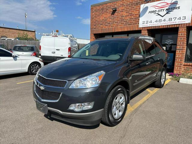 used 2010 Chevrolet Traverse car, priced at $5,995