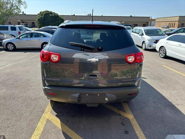 used 2010 Chevrolet Traverse car, priced at $5,995