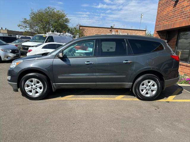 used 2010 Chevrolet Traverse car, priced at $5,995