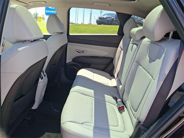 new 2025 Hyundai TUCSON Hybrid car, priced at $42,700