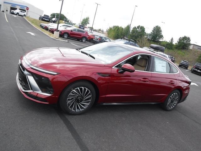 new 2024 Hyundai Sonata Hybrid car, priced at $38,214