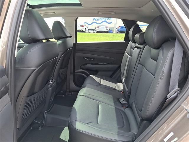 new 2025 Hyundai TUCSON Hybrid car, priced at $42,790