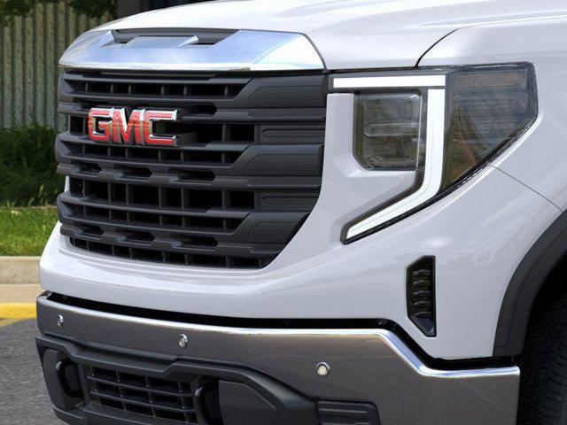 new 2025 GMC Sierra 1500 car, priced at $50,220