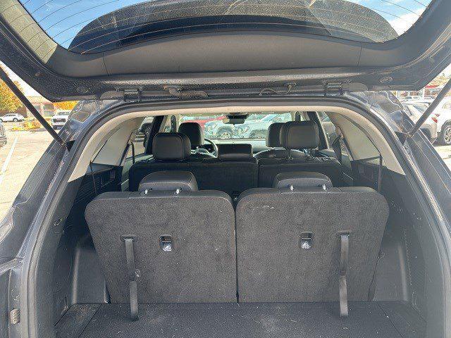 used 2024 Kia Sorento car, priced at $28,100