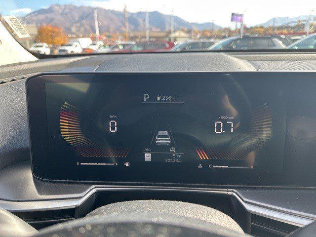 used 2024 Kia Sorento car, priced at $28,100