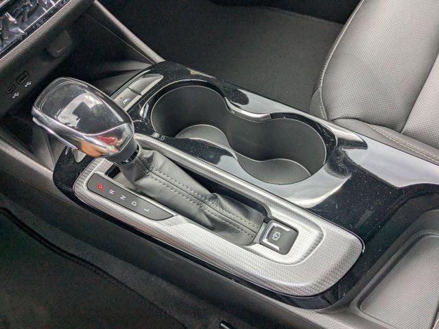new 2025 Buick Envista car, priced at $31,421