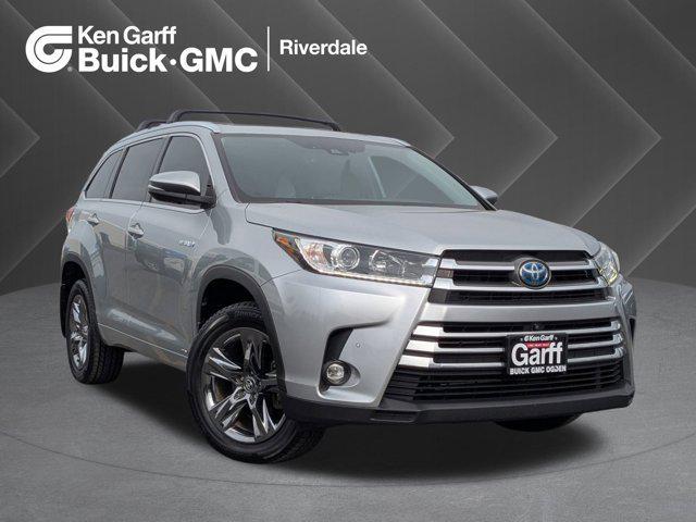 used 2019 Toyota Highlander Hybrid car, priced at $32,600