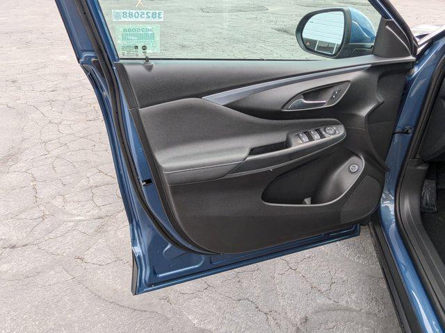 new 2025 Buick Envista car, priced at $27,293