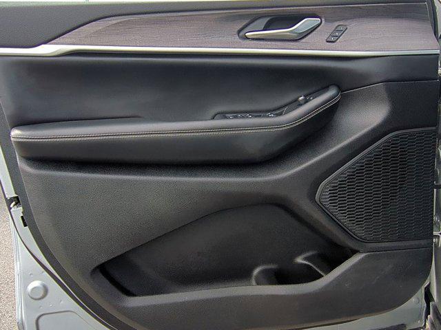 used 2023 Jeep Grand Cherokee L car, priced at $33,072