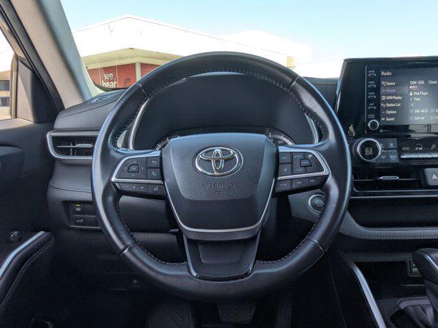 used 2022 Toyota Highlander car, priced at $32,729