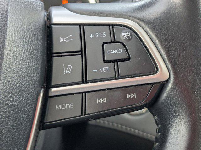 used 2022 Toyota Highlander car, priced at $32,729