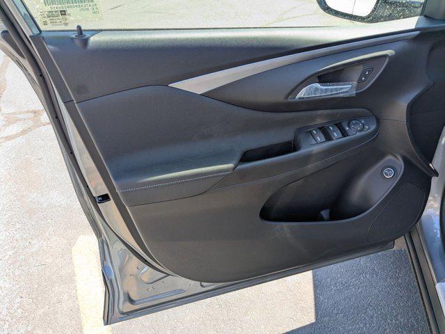 new 2025 Buick Envista car, priced at $27,393
