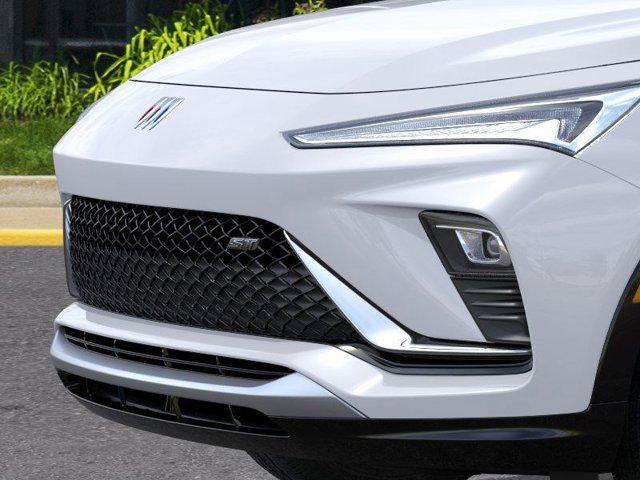 new 2025 Buick Envista car, priced at $27,208