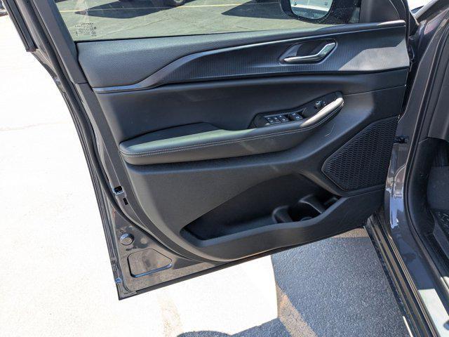 used 2025 Jeep Grand Cherokee L car, priced at $45,877