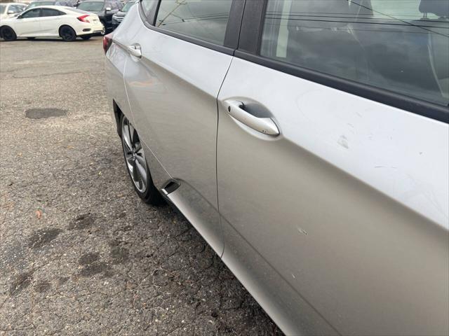 used 2018 Honda Clarity Plug-In Hybrid car, priced at $12,885