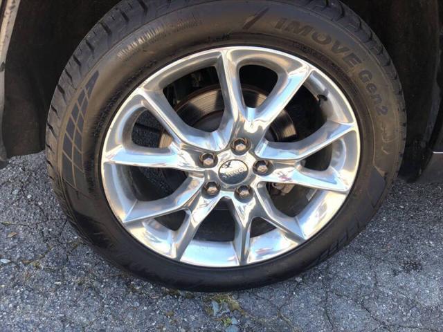 used 2014 Jeep Grand Cherokee car, priced at $10,998