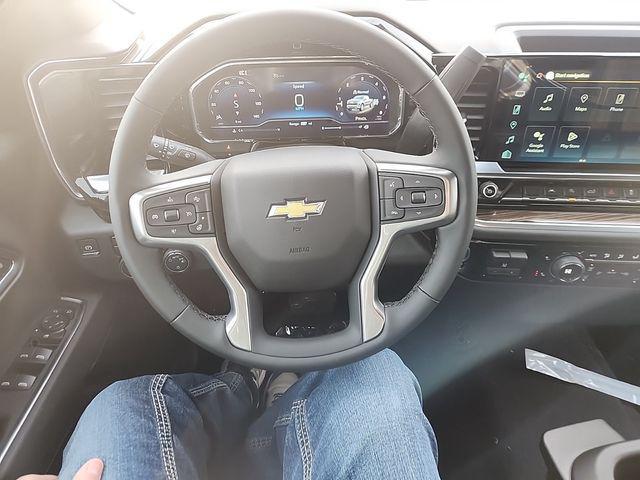 new 2025 Chevrolet Silverado 1500 car, priced at $55,653