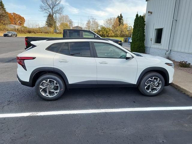 new 2025 Chevrolet Trax car, priced at $24,350