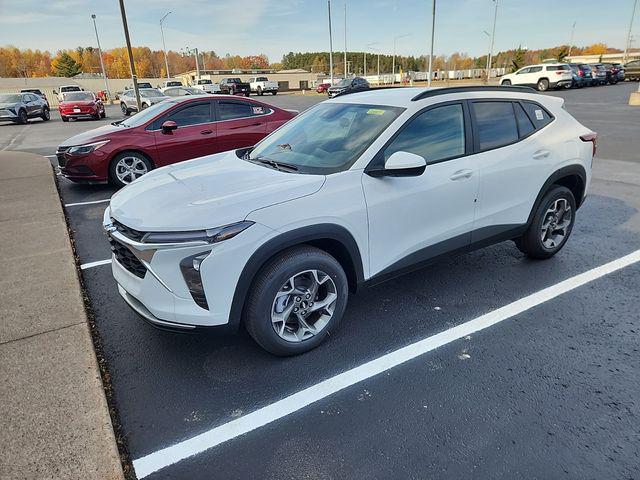 new 2025 Chevrolet Trax car, priced at $24,350