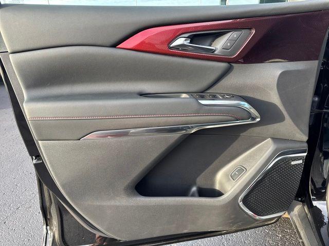 new 2026 Chevrolet Traverse car, priced at $55,833